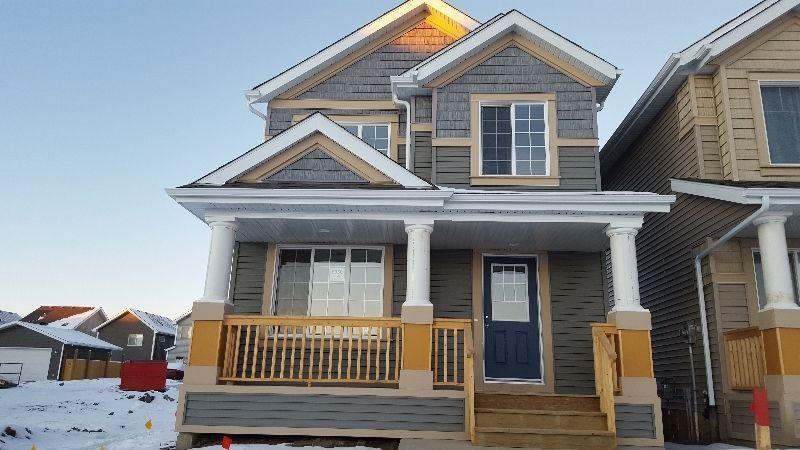 Beautiful 2 story home for rent in Lake Summerside