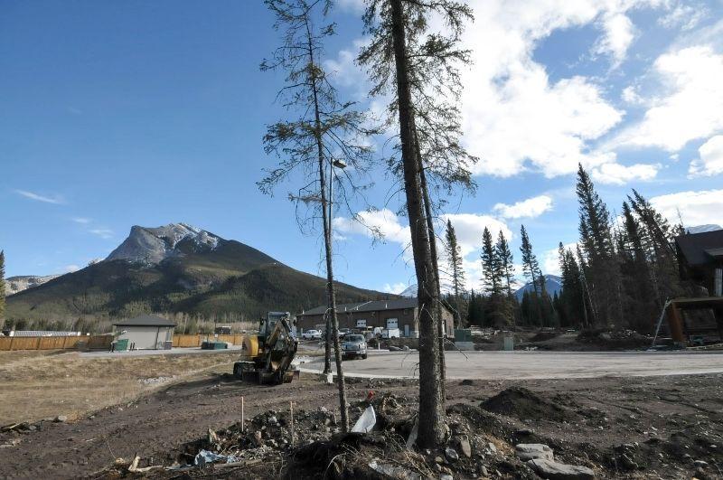 Sunny building lot in Deadman's Flats near Canmore
