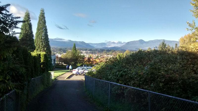 Superb building Lot, views, quiet and Blackberries