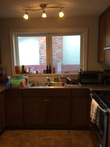 Room for rent in Greenfield, convenient to UofA