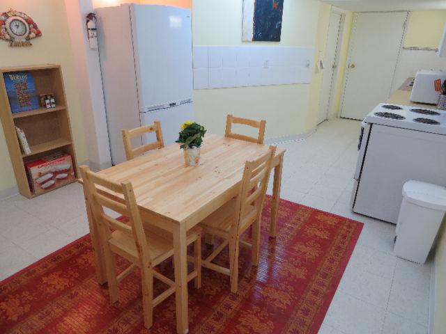 Spacious furnished suite, international students welcome
