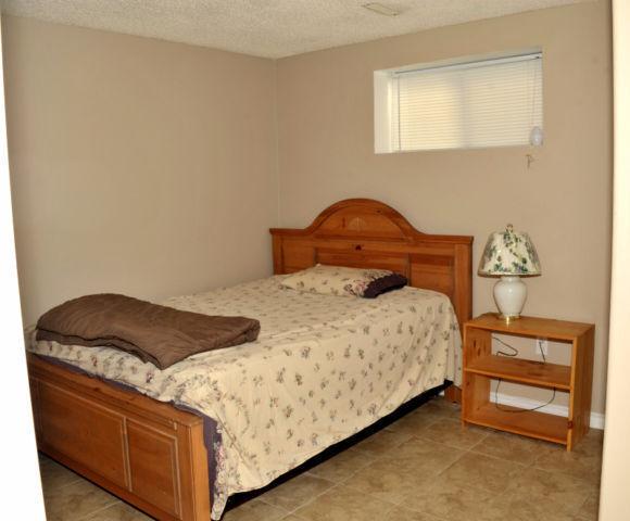 Clean Large Room for Rent+Separate entrance = 600$ FULL PRIVACY