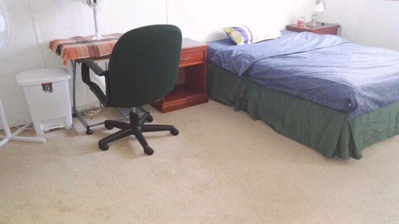 Large Bedroom For Rent In GREGOIRE