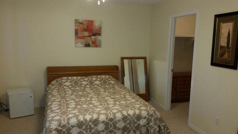 MASTER BEDROOM FOR RENT IN THICKWOOD
