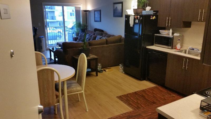 Room 4 Rent SK Side 2 bdrm apt - big room - everything included