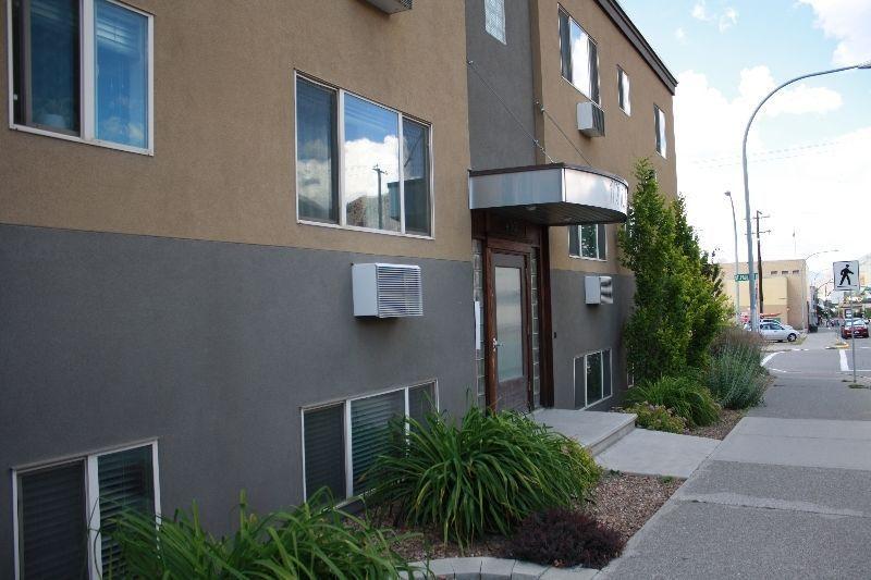 Available Now, Arnelia Building Downtown One Bedroom