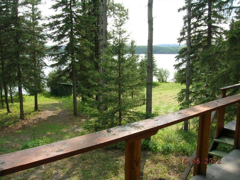 Log home on north shore of Francois lake