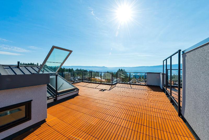 ROOFTOP PATIO with Lake VIEWS! BRAND NEW TOWNHOME!