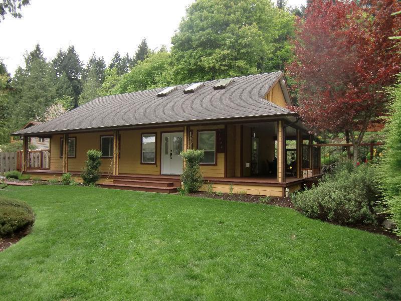 Beautiful and Meticulous One Level Rancher in Nanoose Bay