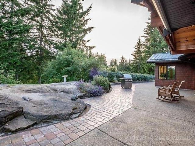 Custom built West Coast style home - 3210 Quinnell Road