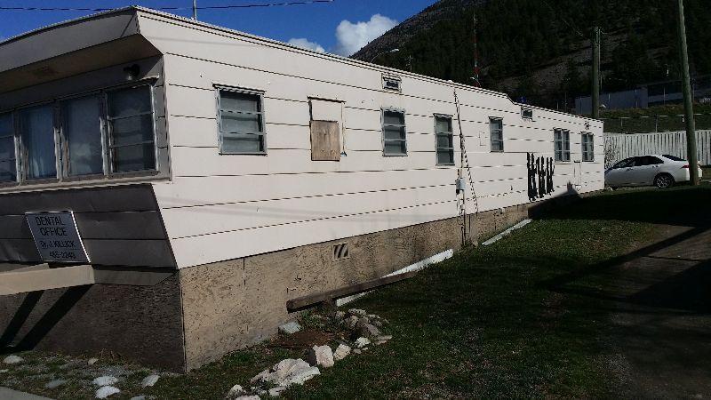 1973 Mobile Trailer/Home in Lytton, BC - Must Be Moved - $250