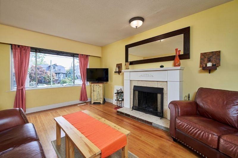 Best Priced House in Kitsilano- OPEN SATURDAY 2-4 !
