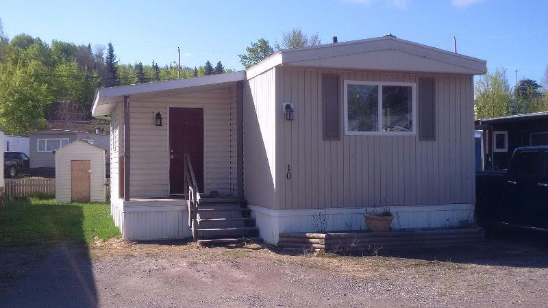 Great Location & Nicely Renovated Mobile Home in Spruce Grove TP