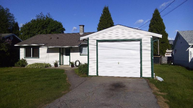 3bed - 1bath with garage - good location (unfurnished)