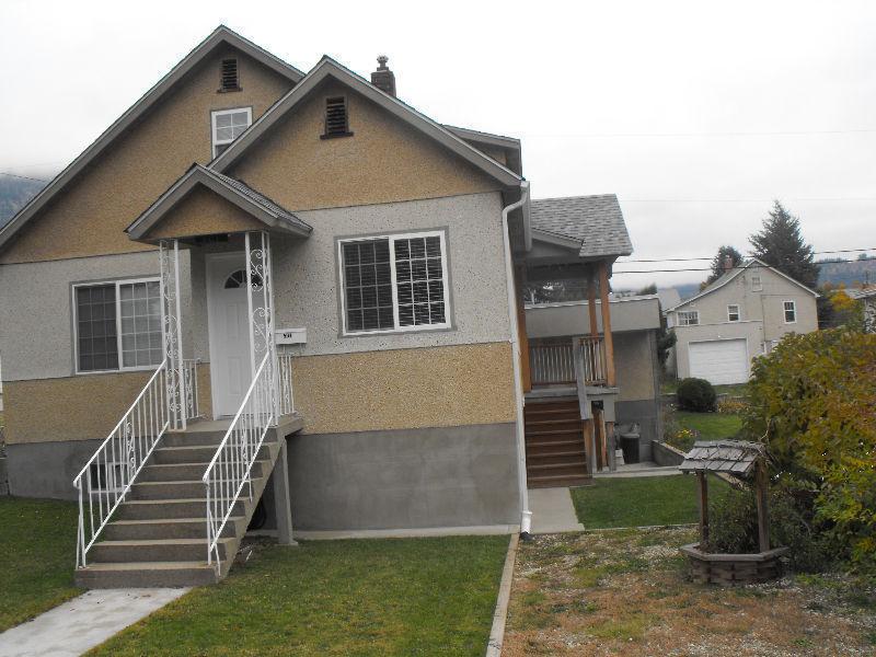 Castlegar 2bdrm home available August $850+utilities