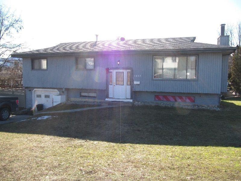 5 bedrooms house on east hill