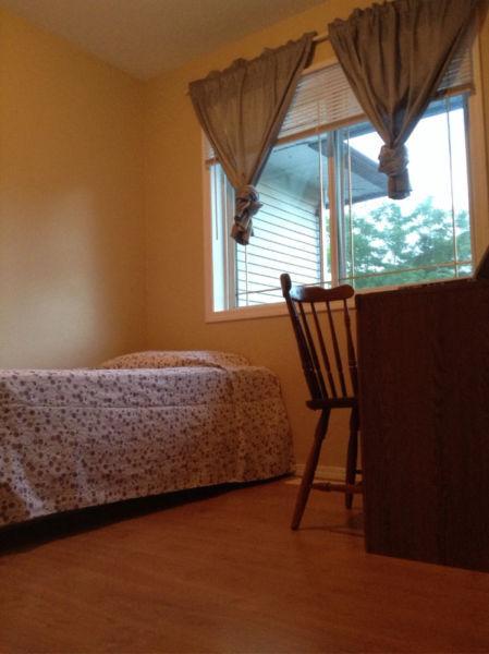 Room available $555 close to UBCO, Rutland downtown (Aug 1)