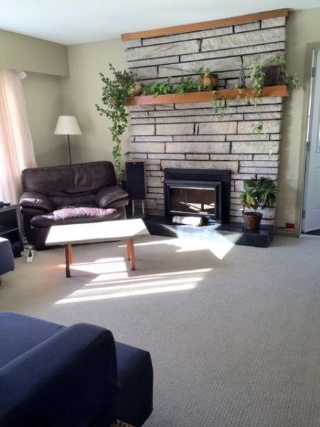 $840 / 120ft2 - 1 bedroom in 3br home available July 1- SQUAMISH