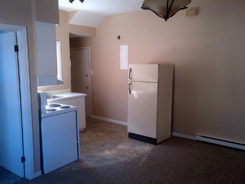 One Bedroom Apt., Great Location!! Available July 1st