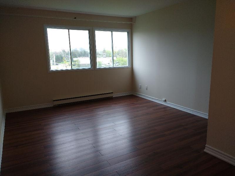 Bright, spacious 1 bedroom apartment, available now