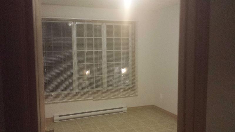 Appartement deux chambre / 2-bedroom apartment