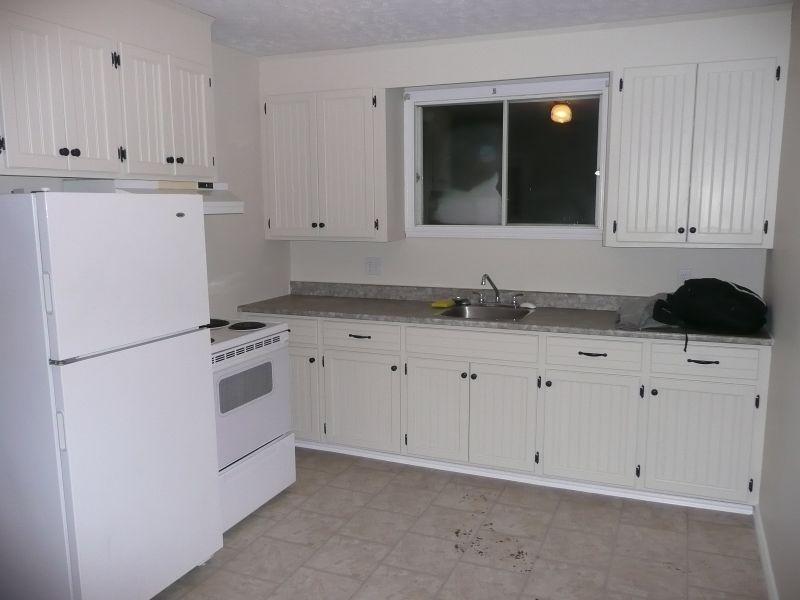 Great Looking 2 Bdr $850 includ Util - Avail Aug 1