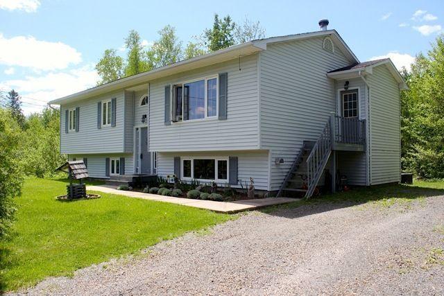 GREAT SPLIT ENTRY - CLOSE TO CFB GAGETOWN