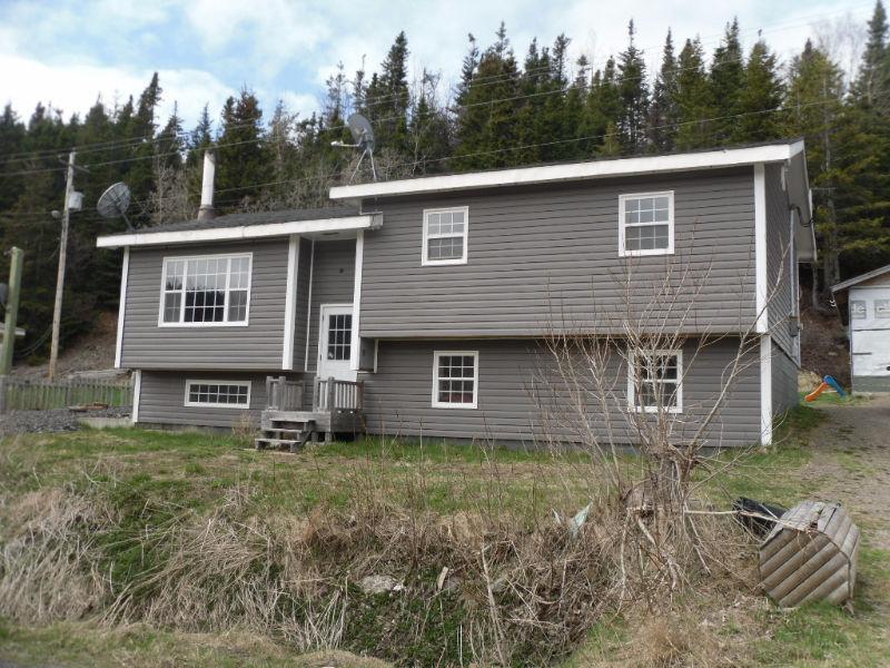 Home for sale in a Quiet Community near Twillingate Island!