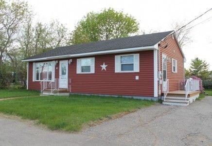 NEW PRICE! BUNGALOW ON DOUBLE LOT!