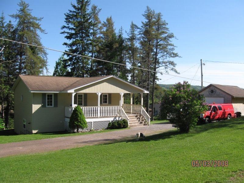 4 season house/cottage for sale