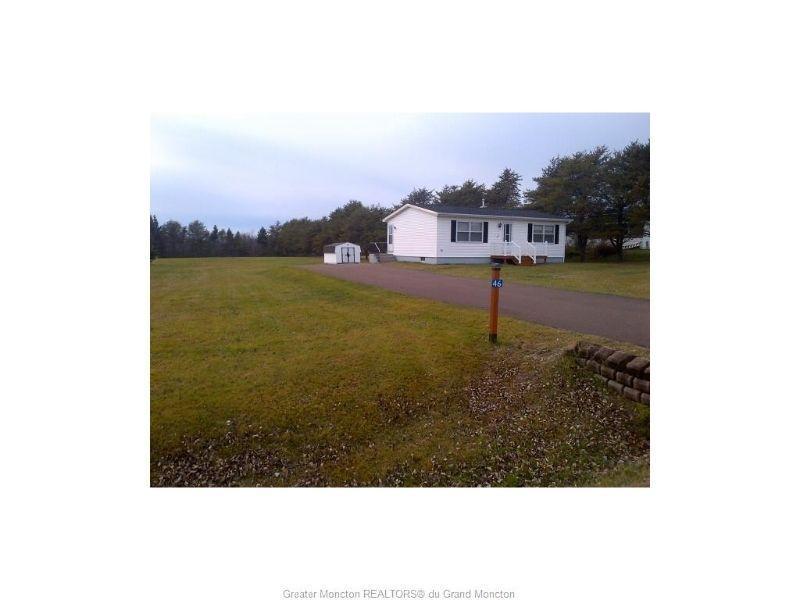 Nice Bungalow with mature trees