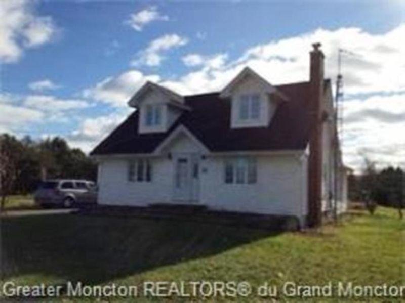 Well Maintained Cape Cod with Four Season Sunroom