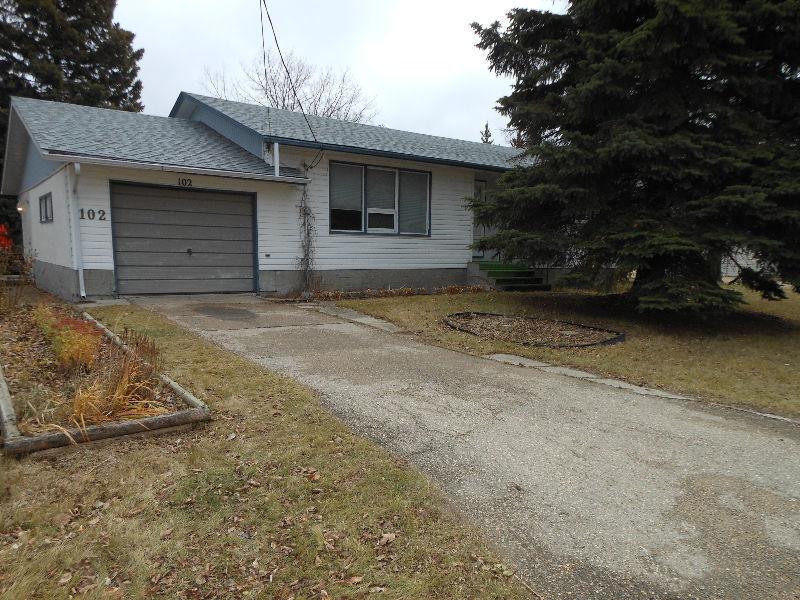 3 Bedroom Suite in Niverville Available July 1st