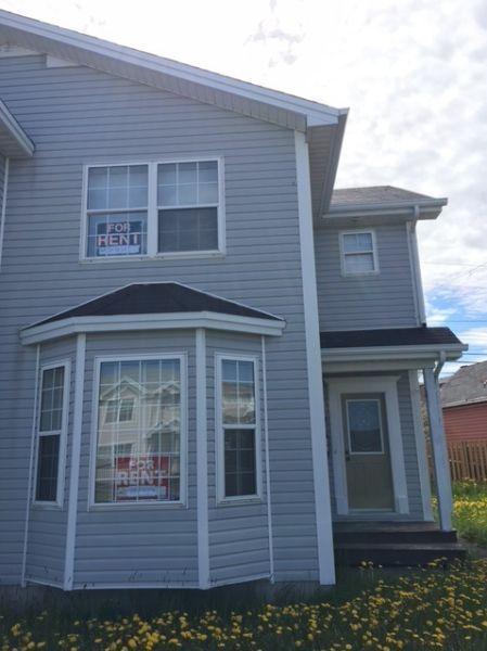 FOR RENT 3BR HOUSE ON SORREL DRIVE NEAR AVALON MALL- JULY 1