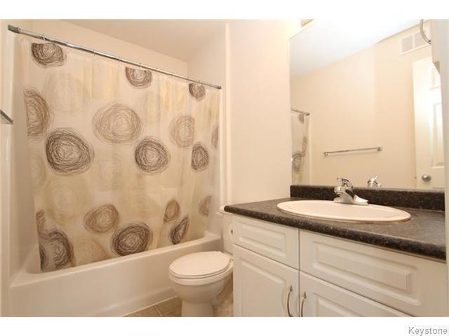 Beat TOWNHOUSE,2 MAIN BED both w/in-suite BATH&walk-in-2 parking