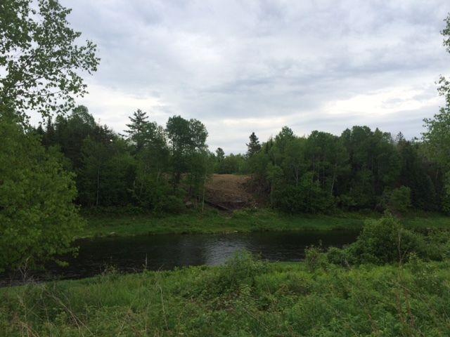 WATERFRONT PROPERTY ON RENOUS