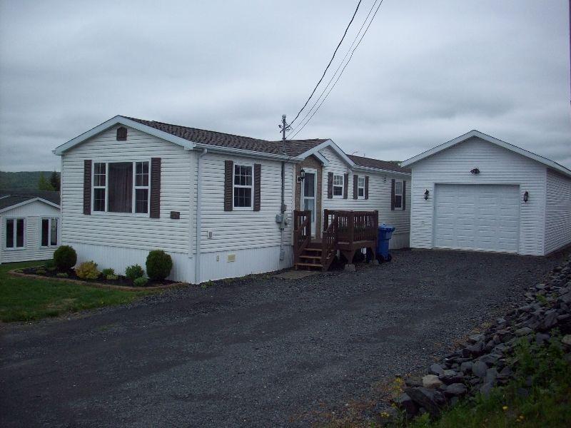 Mini home 3 chambres avec garage