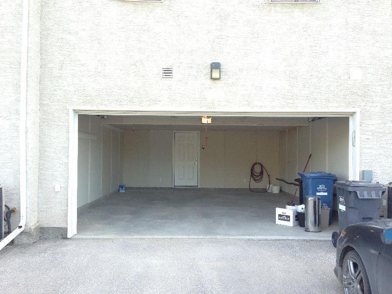 3 BR 1622sqft 2-car garage and PET Friendly - St.Vital - July 31