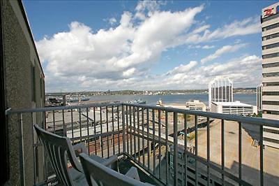Amazing Penthouse, large renovated 3 bedroom suite, great views