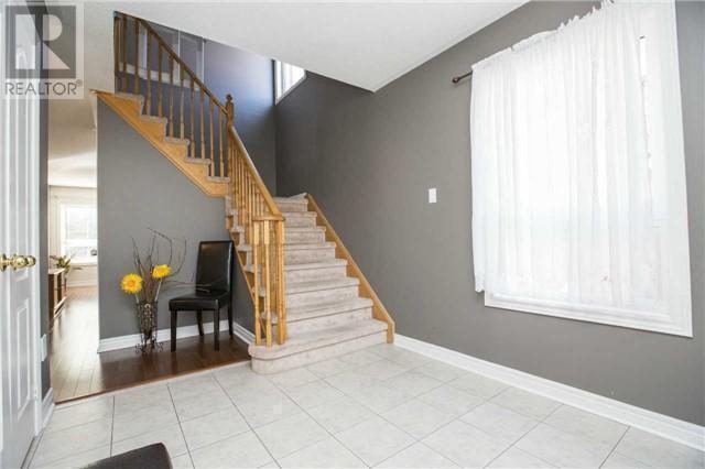 9 Mckenzie Cres   Home for sale!