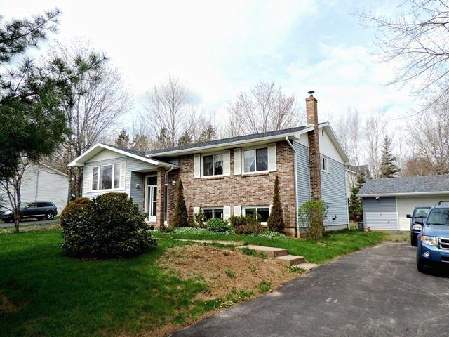 Beautiful Split Entry sitting on a corner lot in a wonderful fam