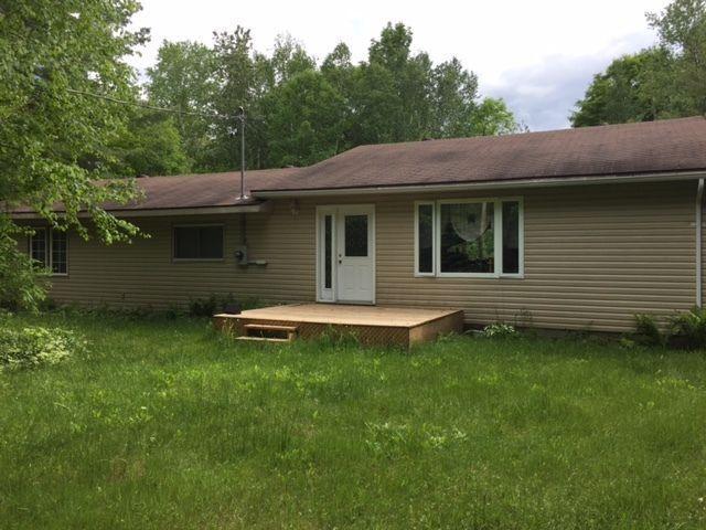 Cottage/home on year round road, just south of Bancroft!