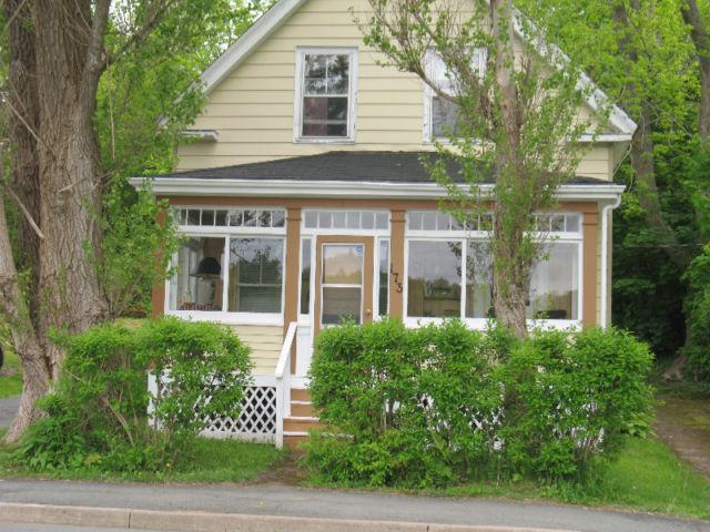 LaHave Riverview Shipyards Landing sweet house for sale