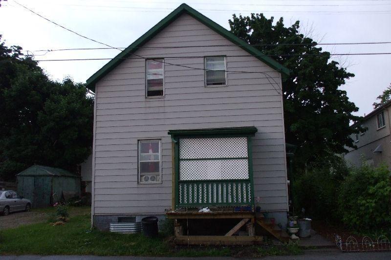 Wanted: Wanted:An old country homestead with lots of character/potential