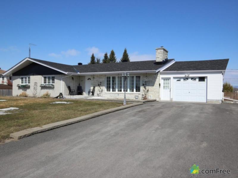 $279,900 - Bungalow for sale in Hawkesbury