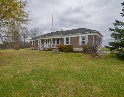 Bungalow Near Chesterville $199,900