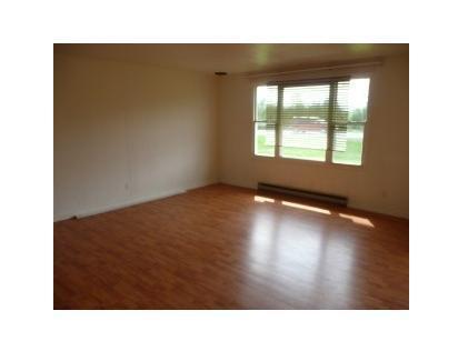 DUPLEX FOR RENT AVAILABLE FOR JULY 1ST
