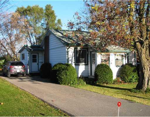 Smiths Falls small clean home to rent