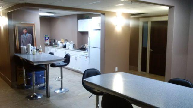 MONTHLY OR YEARLY ROOM RENTAL - EXECUTIVE AREA - CALL TODAY!!