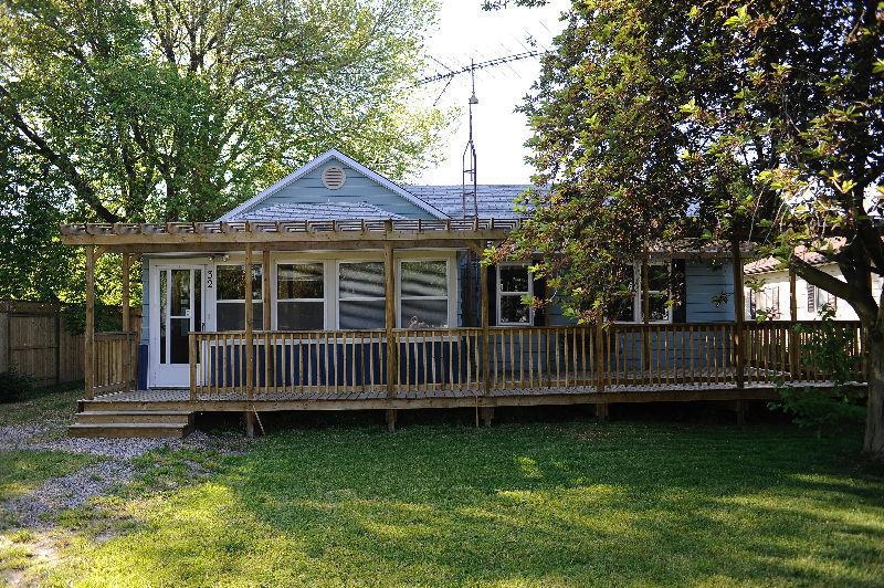 Cottage For Rent in Mitchell's Bay//SW
